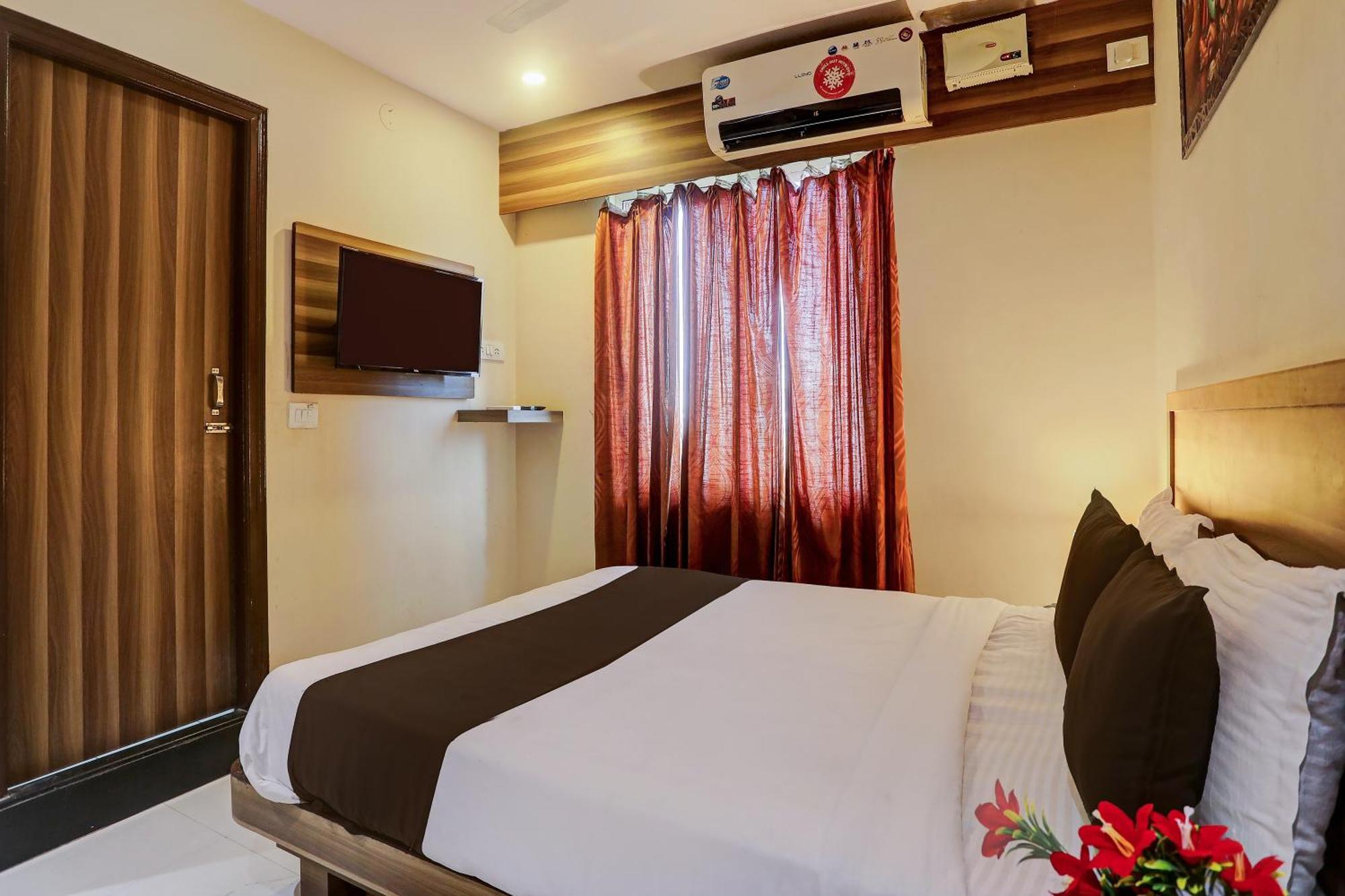 Super Hotel O Vaishnavi Inn Хайдарабад Экстерьер фото