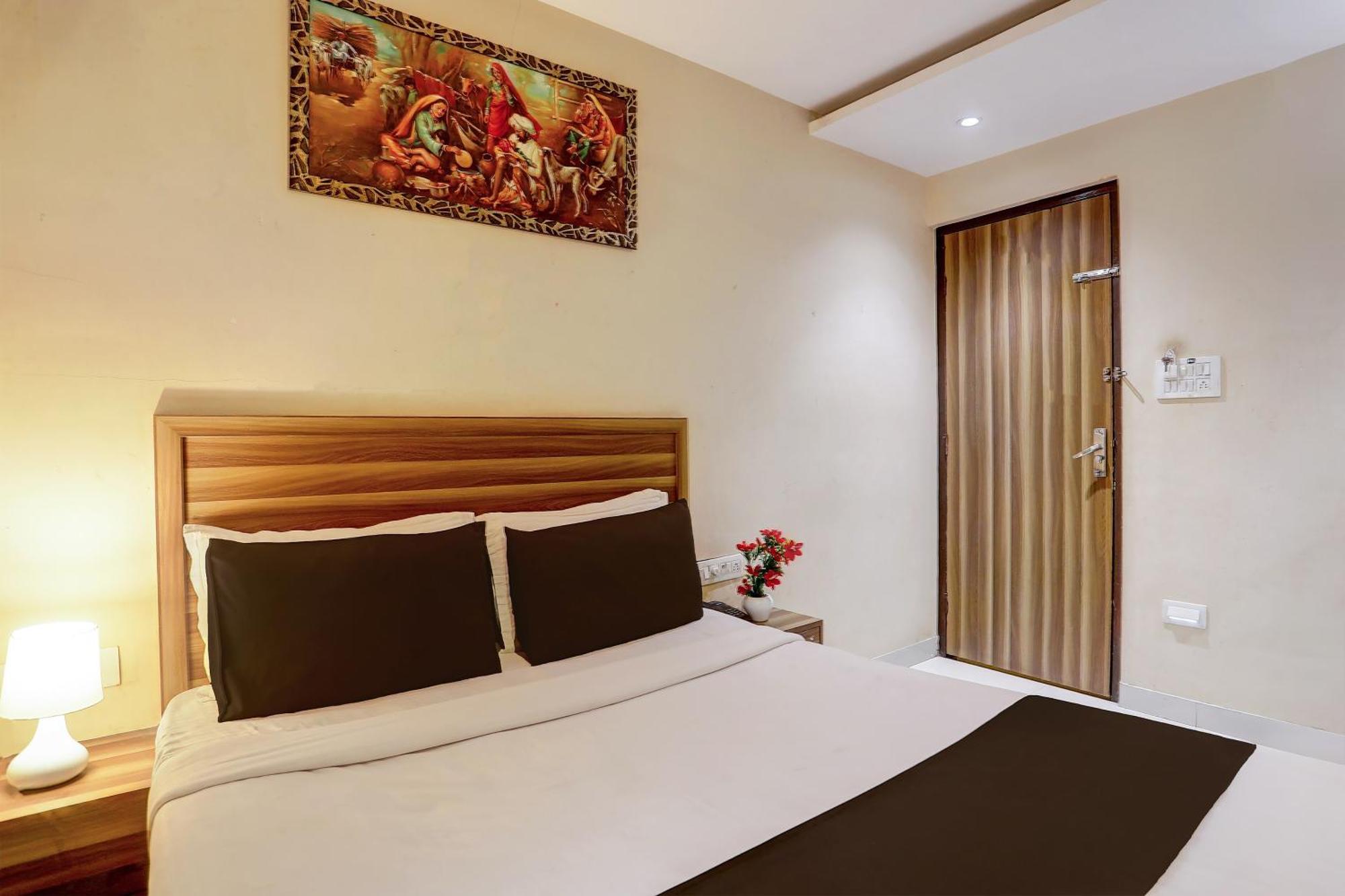 Super Hotel O Vaishnavi Inn Хайдарабад Экстерьер фото